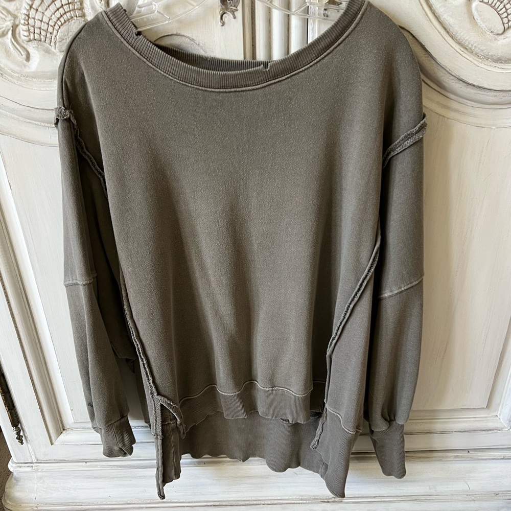 Free People slouchy taupe sweatshirt, sz x-small